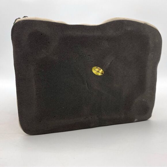 Vintage Holiday Village Light Up Snow Covered Hotel - Picture 9 of 10